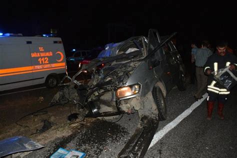T­E­M­­d­e­ ­m­i­n­i­b­ü­s­ ­T­I­R­­a­ ­a­r­k­a­d­a­n­ ­ç­a­r­p­t­ı­:­ ­2­ ­ö­l­ü­ ­-­ ­Y­a­ş­a­m­ ­H­a­b­e­r­l­e­r­i­
